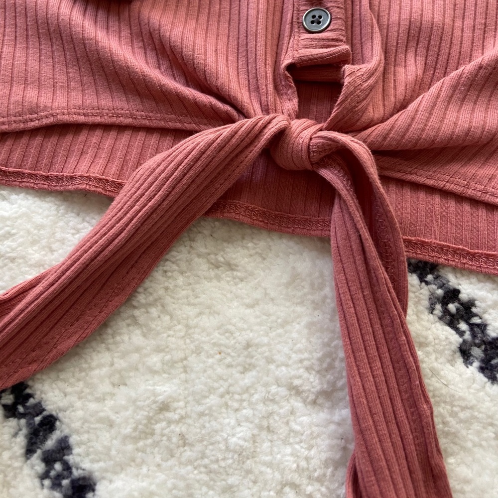 hollister ribbed long sleeve - Picture 4 of 6